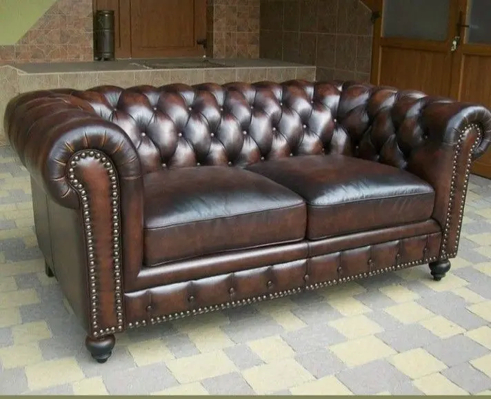 Chester Sofa - image 2