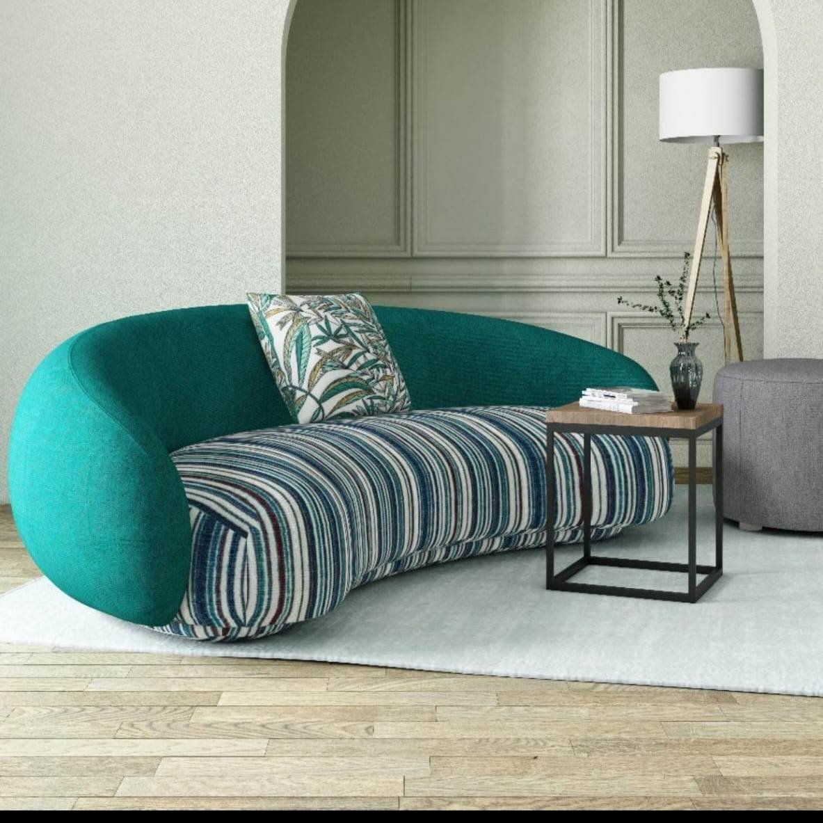 Classic Sofa - image 2